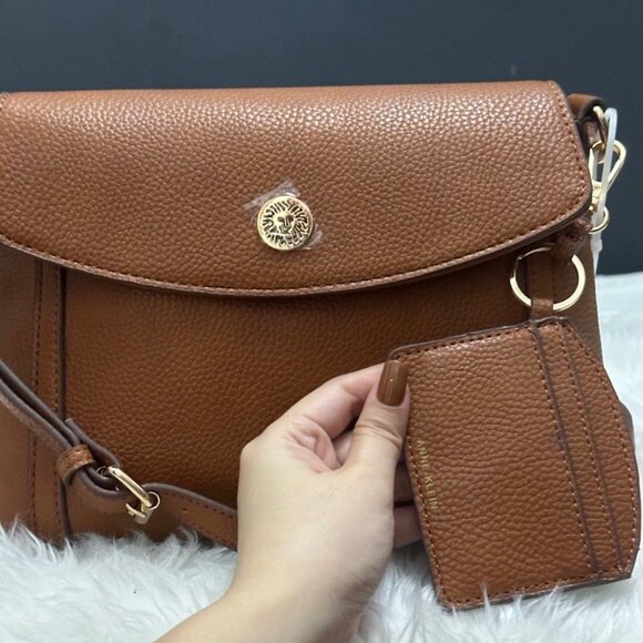 Anne Klein Flap messenger crossbody - Picture 4 of 8